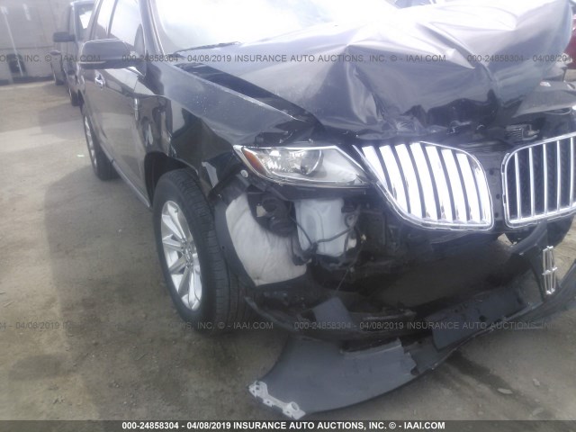 2LMDJ8JK9DBL19060 - 2013 LINCOLN MKX BLACK photo 6