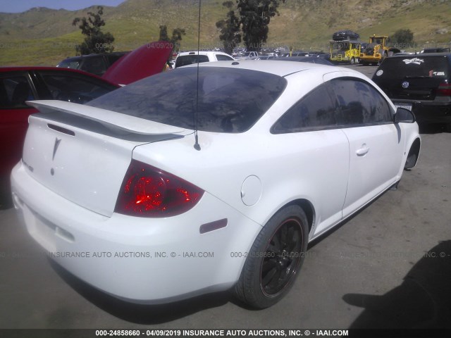 1G2AS18H497160924 - 2009 PONTIAC G5 WHITE photo 4