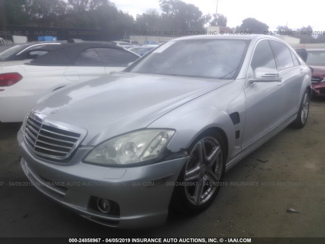 WDDNG71X18A188514 - 2008 MERCEDES-BENZ S 550 SILVER photo 2