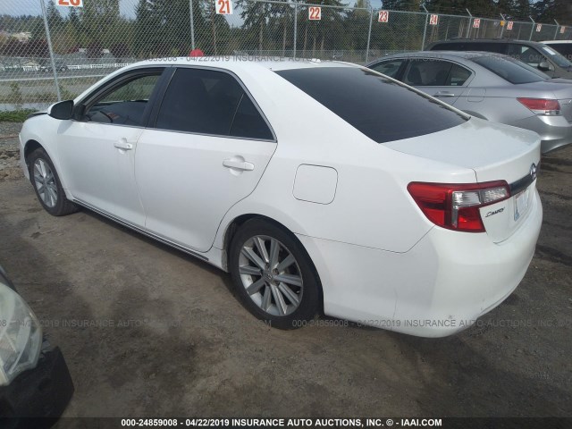 4T4BF1FK3CR244536 - 2012 TOYOTA CAMRY SE/LE/XLE WHITE photo 3