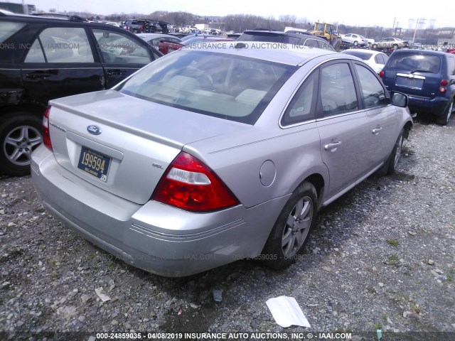 1FAHP24117G112794 - 2007 FORD FIVE HUNDRED SEL SILVER photo 4