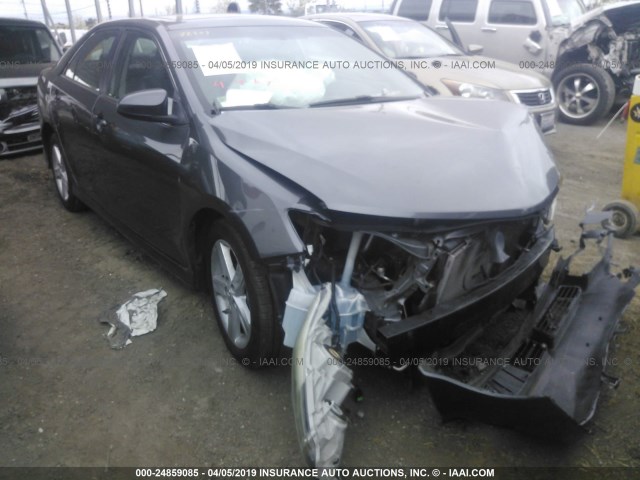 4T1BF1FK6DU717289 - 2013 TOYOTA CAMRY L/SE/LE/XLE 灰色 照片 1