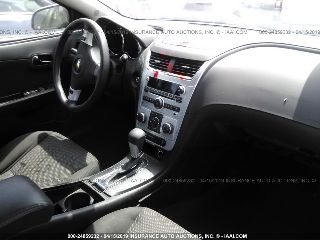 1G1ZC5E09CF366165 - 2012 CHEVROLET MALIBU 1LT 白色 照片 5