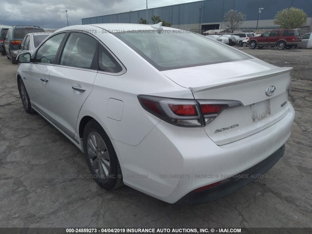 KMHE24L11HA053979 - 2017 HYUNDAI SONATA HYBRID/SE WHITE photo 3