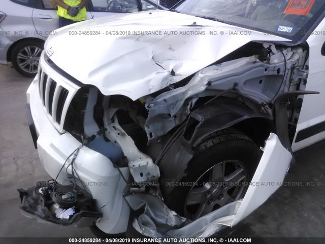 1J4HR48N55C696550 - 2005 JEEP GRAND CHEROKEE LAREDO/COLUMBIA/FREEDOM 白色 照片 6