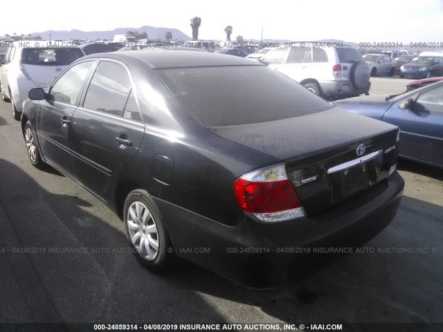 4T1BE32K55U424120 - 2005 TOYOTA CAMRY LE/XLE/SE BLACK photo 3