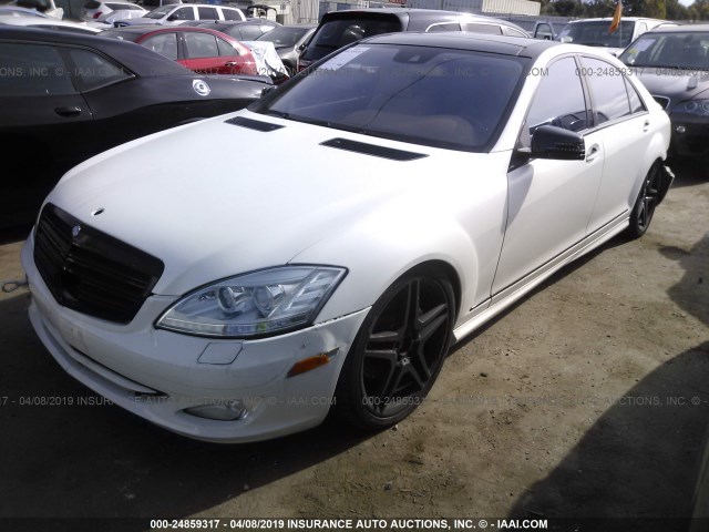 WDDNG7DB7DA522636 - 2013 MERCEDES-BENZ S 550 WHITE photo 2