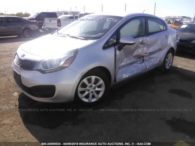 KNADM4A37F6442931 - 2015 KIA RIO LX SILVER photo 2