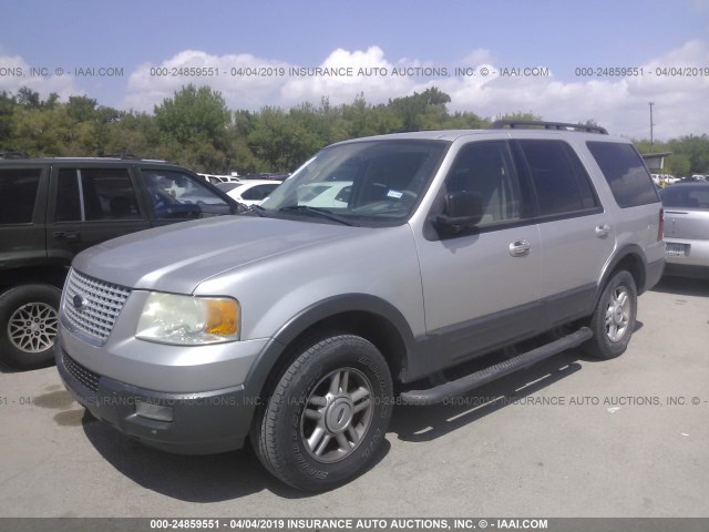 1FMPU15535LA13825 - 2005 FORD EXPEDITION XLT SILVER photo 2