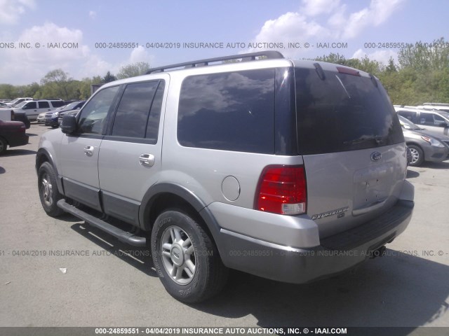 1FMPU15535LA13825 - 2005 FORD EXPEDITION XLT SILVER photo 3