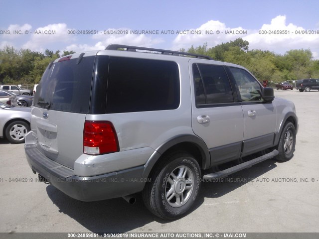 1FMPU15535LA13825 - 2005 FORD EXPEDITION XLT SILVER photo 4