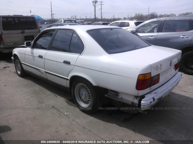 WBAHD2319LBF66108 - 1990 BMW 535 I AUTOMATIC WHITE photo 3