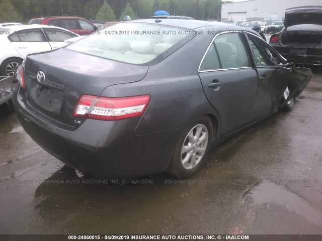 4T1BF3EKXBU207182 - 2011 TOYOTA CAMRY SE/LE/XLE GRAY photo 4