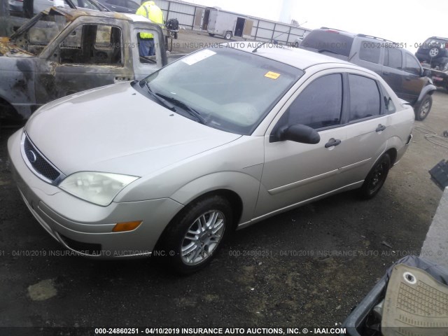 1FAFP34N07W111593 - 2007 FORD FOCUS ZX4/S/SE/SES GOLD photo 2