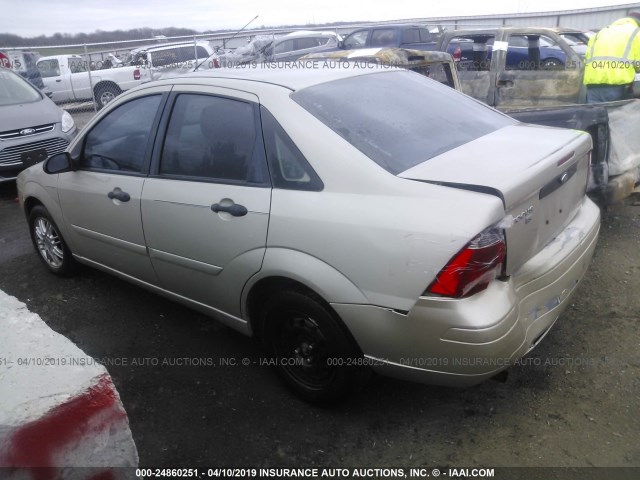 1FAFP34N07W111593 - 2007 FORD FOCUS ZX4/S/SE/SES GOLD photo 3