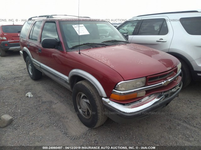 1GNDT13W9Y2136780 - 2000 CHEVROLET BLAZER BURGUNDY photo 1