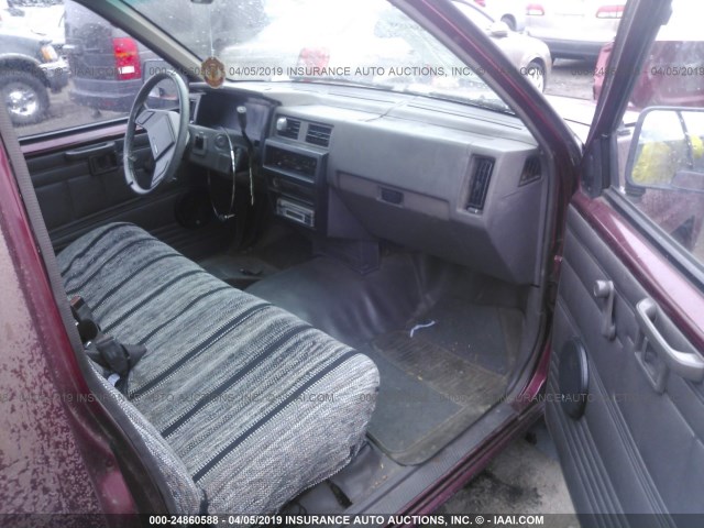 1N6ND11SXHC381606 - 1987 NISSAN D21 SHORT BED RED photo 5