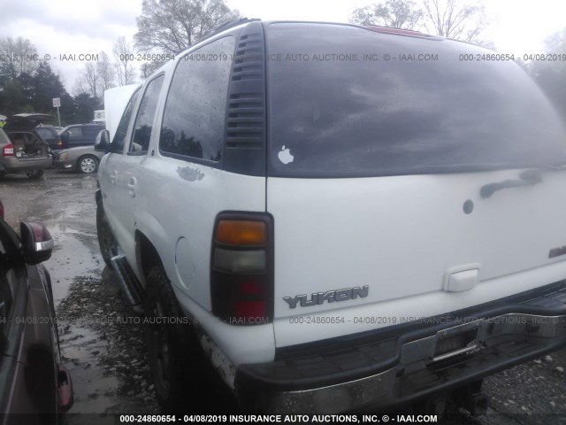 1GKEC13Z62J247781 - 2002 GMC YUKON WHITE photo 3