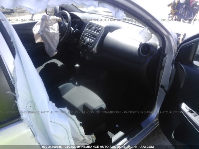 3N1CN7AP2CL863881 - 2012 NISSAN VERSA S/SV/SL SILVER photo 5