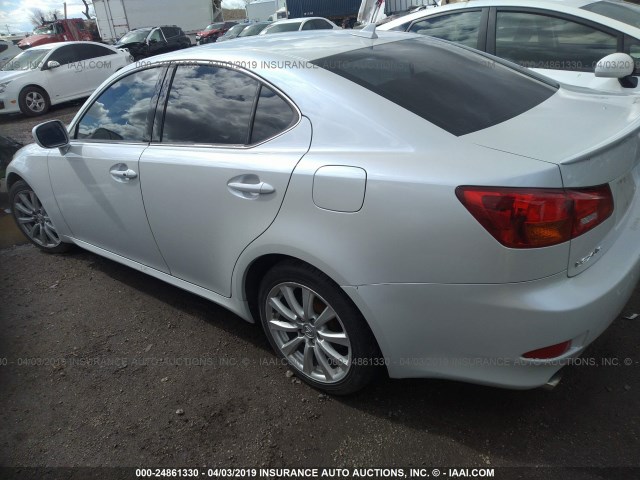 JTHCK262585020835 - 2008 LEXUS IS 250 WHITE photo 3