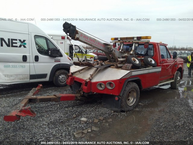 3FEKF38FXVMA34136 - 1997 FORD F350 WHITE photo 4