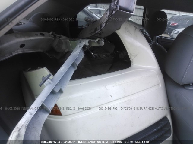 2C3LA43R97H807154 - 2007 CHRYSLER 300 WHITE photo 8