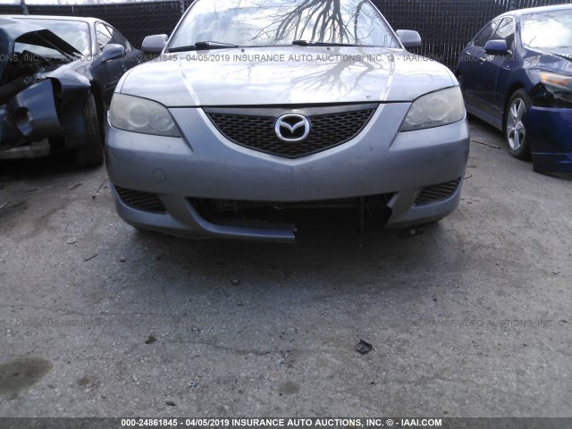 JM1BK12F061496138 - 2006 MAZDA 3 I GRAY photo 6