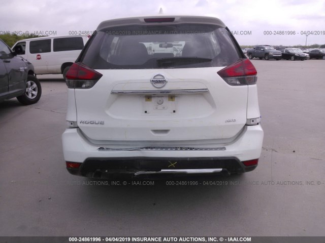 KNMAT2MV9HP607501 - 2017 NISSAN ROGUE S/SV WHITE photo 6