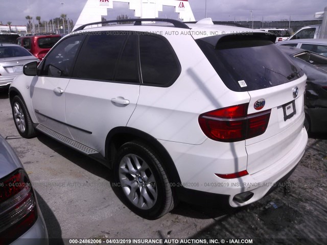 5UXZV4C57CL754344 - 2012 BMW X5 XDRIVE35I WHITE photo 3