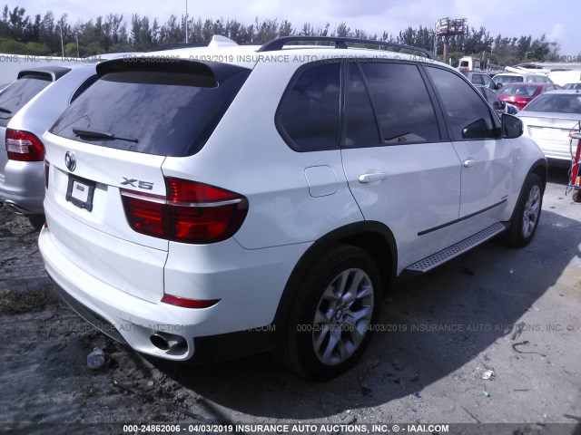 5UXZV4C57CL754344 - 2012 BMW X5 XDRIVE35I WHITE photo 4