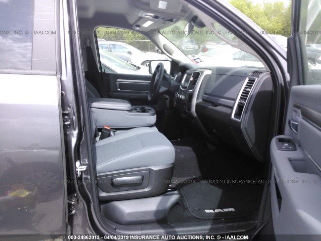 1C6RR6TT7KS585017 - 2019 RAM 1500 CLASSIC SLT BLACK photo 5