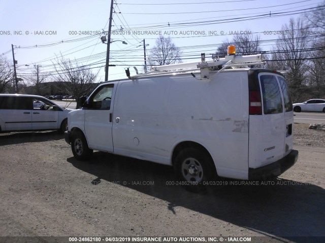 1GCFG15X181219427 - 2008 CHEVROLET EXPRESS G1500  WHITE photo 3