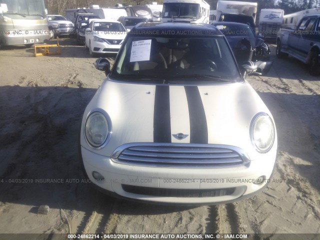 WMWML33569TN69199 - 2009 MINI COOPER CLUBMAN CREAM photo 6