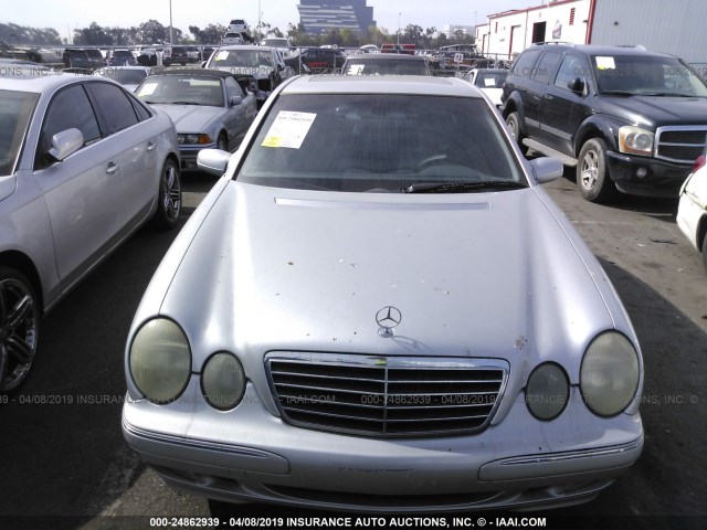 WDBJF65J0YB033201 - 2000 MERCEDES-BENZ E 320 SILVER photo 6