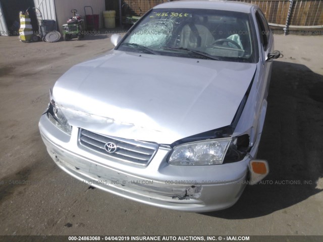 4T1BG22K8YU003890 - 2000 TOYOTA CAMRY CE/LE/XLE 银色 照片 6