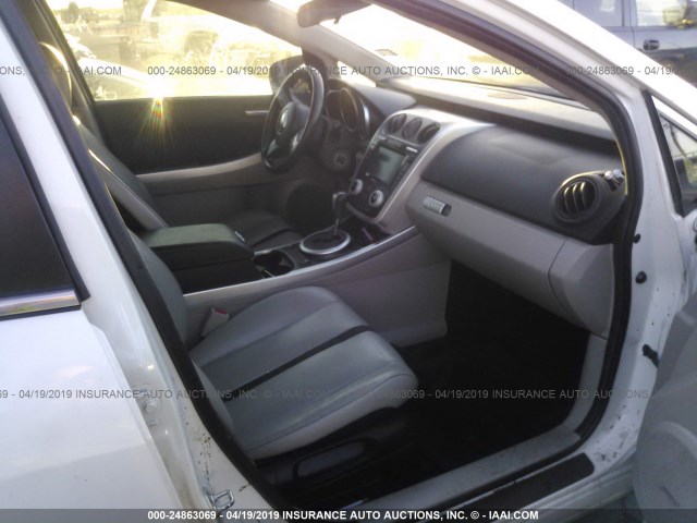 JM3ER293280212406 - 2008 MAZDA CX-7 WHITE photo 5