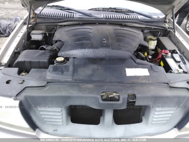 5LMEU88H04ZJ33757 - 2004 LINCOLN AVIATOR 银色 照片 10