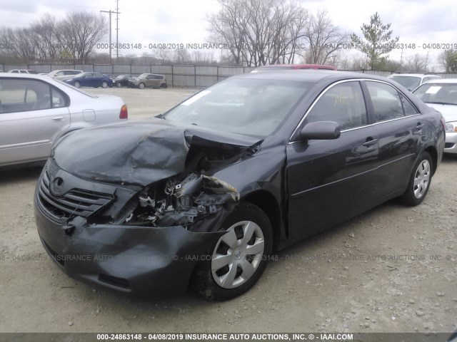 4T1BK46K27U028979 - 2007 TOYOTA CAMRY NEW GENERAT LE/XLE/SE GRAY photo 2