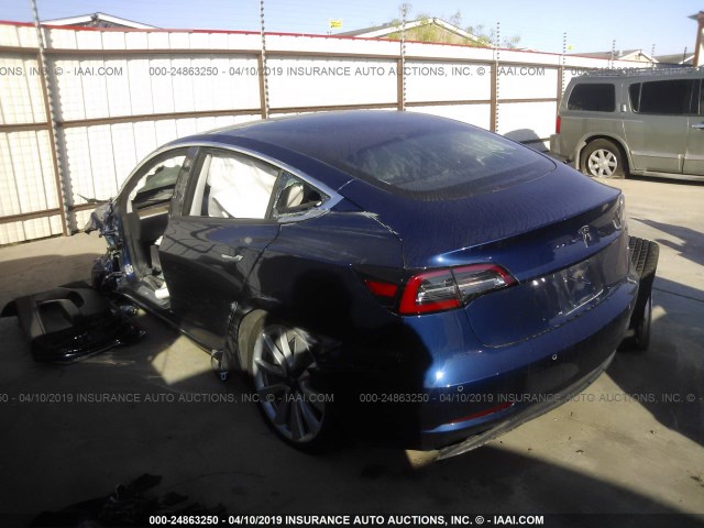 5YJ3E1EA2JF008092 - 2018 TESLA MODEL 3 BLUE photo 3