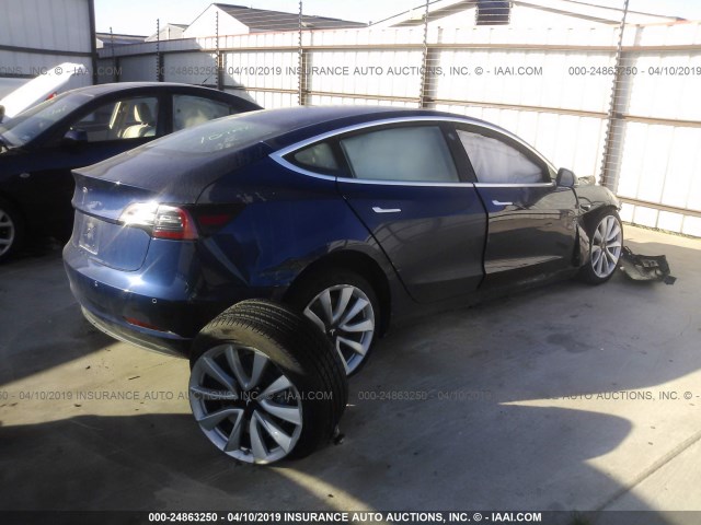 5YJ3E1EA2JF008092 - 2018 TESLA MODEL 3 BLUE photo 4