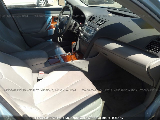 4T1BE46K18U789883 - 2008 TOYOTA CAMRY CE/LE/XLE/SE Light Blue photo 5