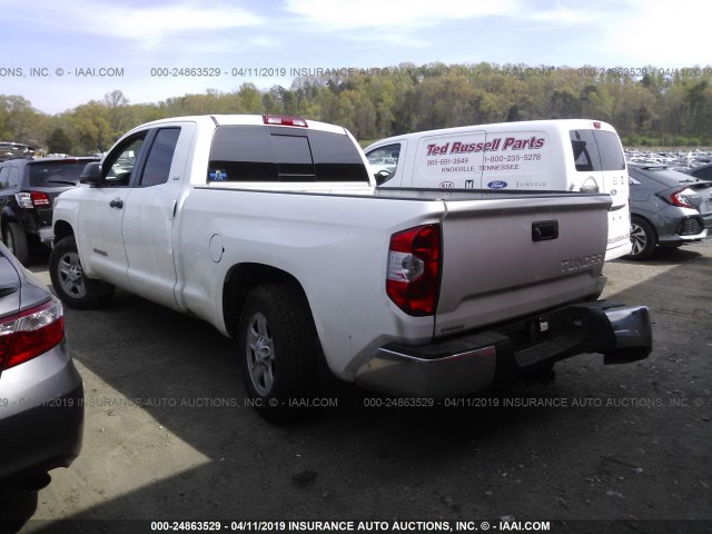 5TFRM5F10HX109649 - 2017 TOYOTA TUNDRA DOUBLE CAB SR/SR5 WHITE photo 3