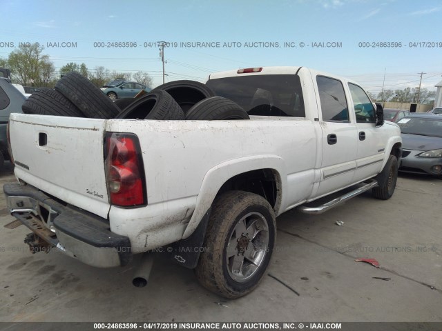 1GCHC23U06F201519 - 2006 CHEVROLET SILVERADO C2500 HEAVY DUTY WHITE photo 4