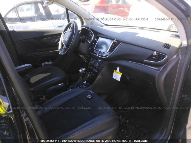 KL4CJESB3JB681602 - 2018 BUICK ENCORE PREFERRED BLACK photo 5