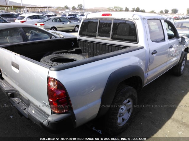 3TMLU4EN0DM124138 - 2013 TOYOTA TACOMA DOUBLE CAB SILVER photo 4