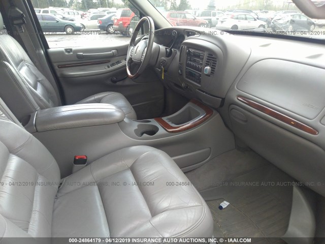 5LMPU28L1WLJ09676 - 1998 LINCOLN NAVIGATOR 黑色 照片 5