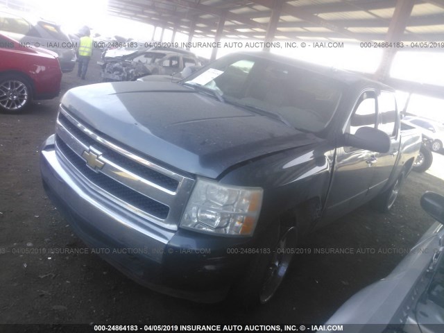 2GCEC13C471726239 - 2007 CHEVROLET SILVERADO C1500 CREW CAB BLUE photo 2