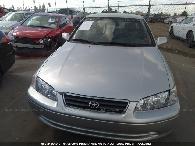 JT2BF22K7Y0241463 - 2000 TOYOTA CAMRY CE/LE/XLE SILVER photo 6