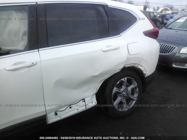 2HKRW2H87JH601146 - 2018 HONDA CR-V EXL WHITE photo 6