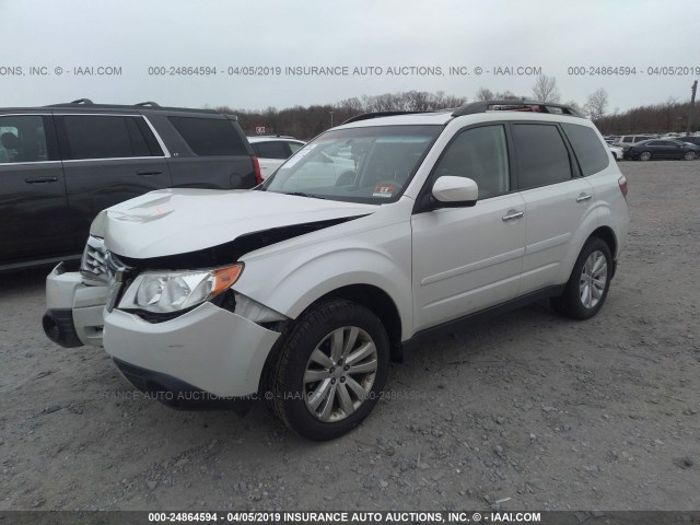 JF2SHADC0DH442202 - 2013 SUBARU FORESTER 2.5X PREMIUM WHITE photo 2